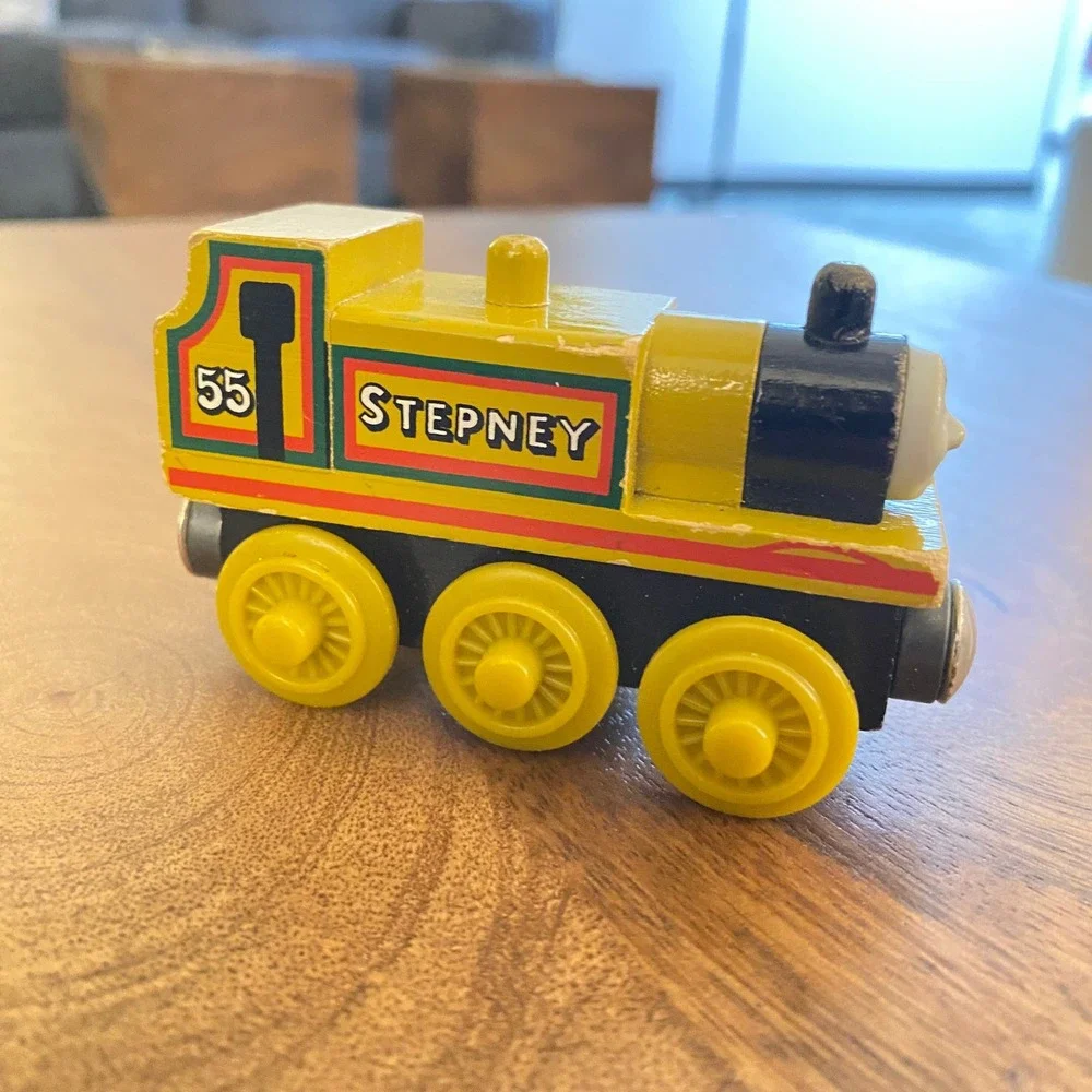 Thomas & Friends Wooden Railway Stepney Yellow Engine 55 RARE Vintage‎